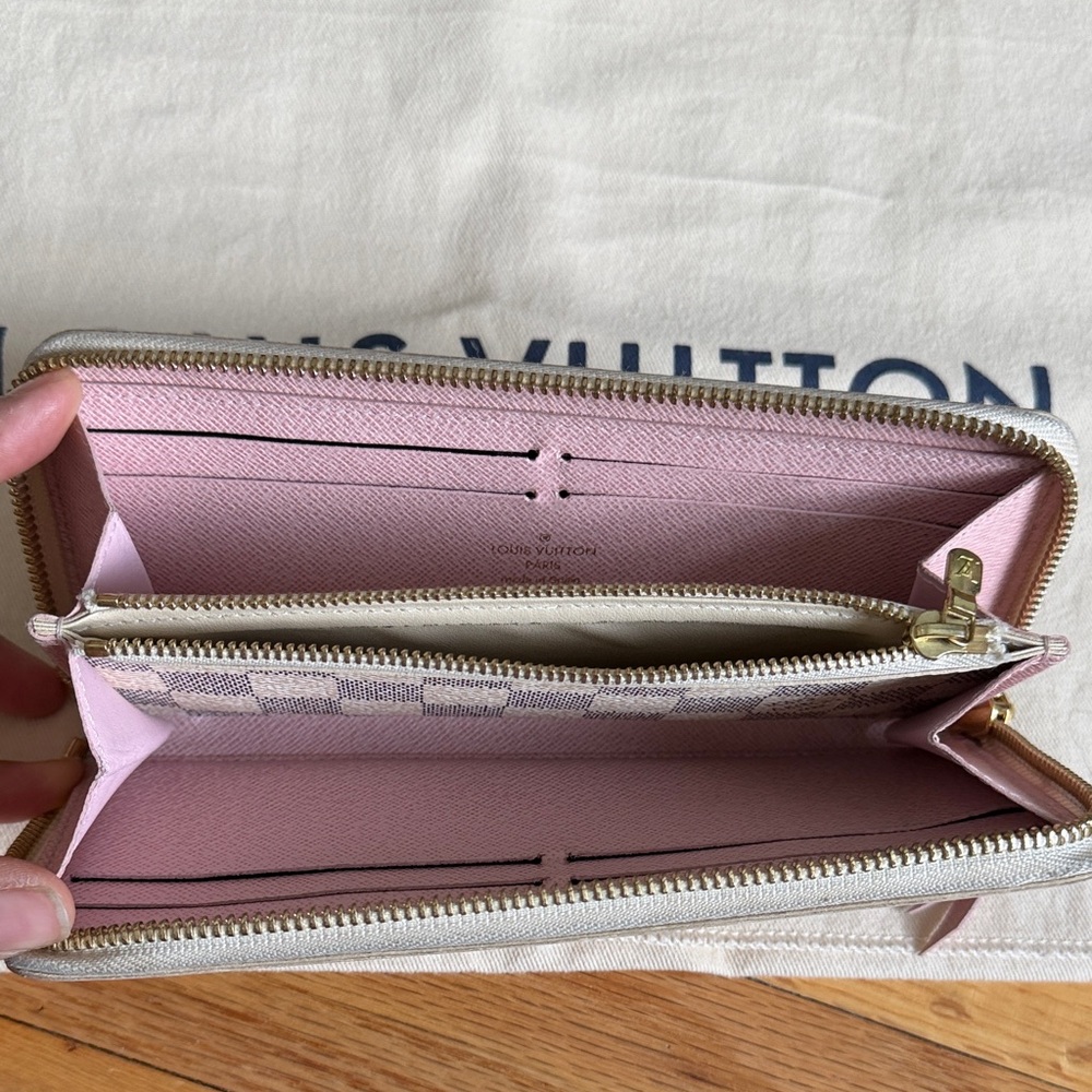 Louis Vuitton Clémence Wallet - Picture 8 of 12